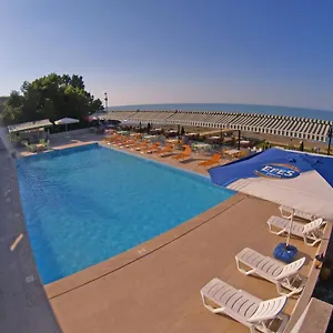 3* Otel Mora